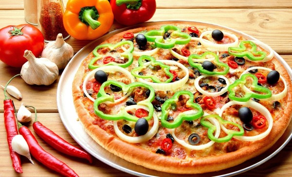 Cibo-cibo-pizza-gustosa-bulgaro-pepe-aglio-600x365